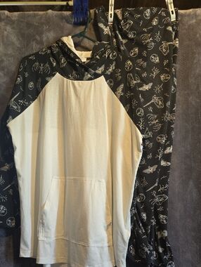 LuLaRoe Cream and Black Raglan Hoodie Top